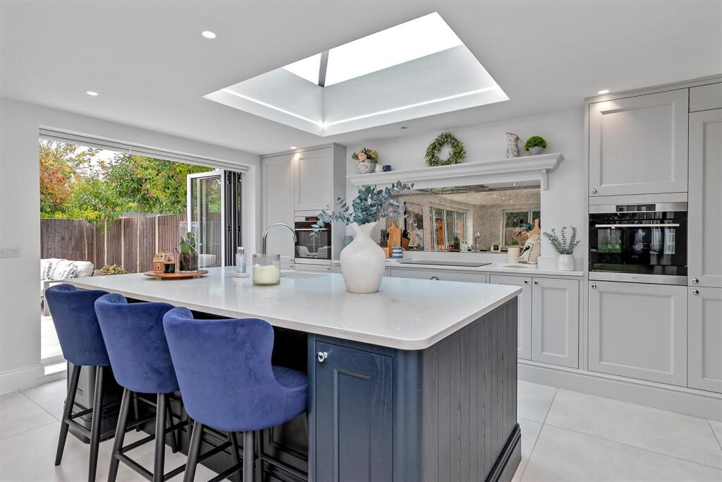 Additional image 8 of Ellenbrook Crescent