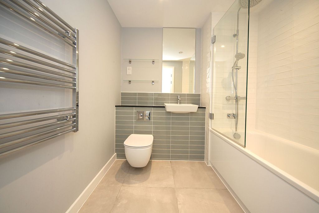 Additional image 6 of 2 bed flat to rentViva Court, Kimpton Road, Luton LU2