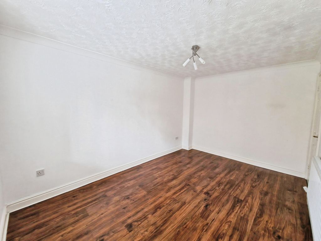 Additional image 6 of 3 bed terraced house to rentChurch Farm Court, Willaston CH64