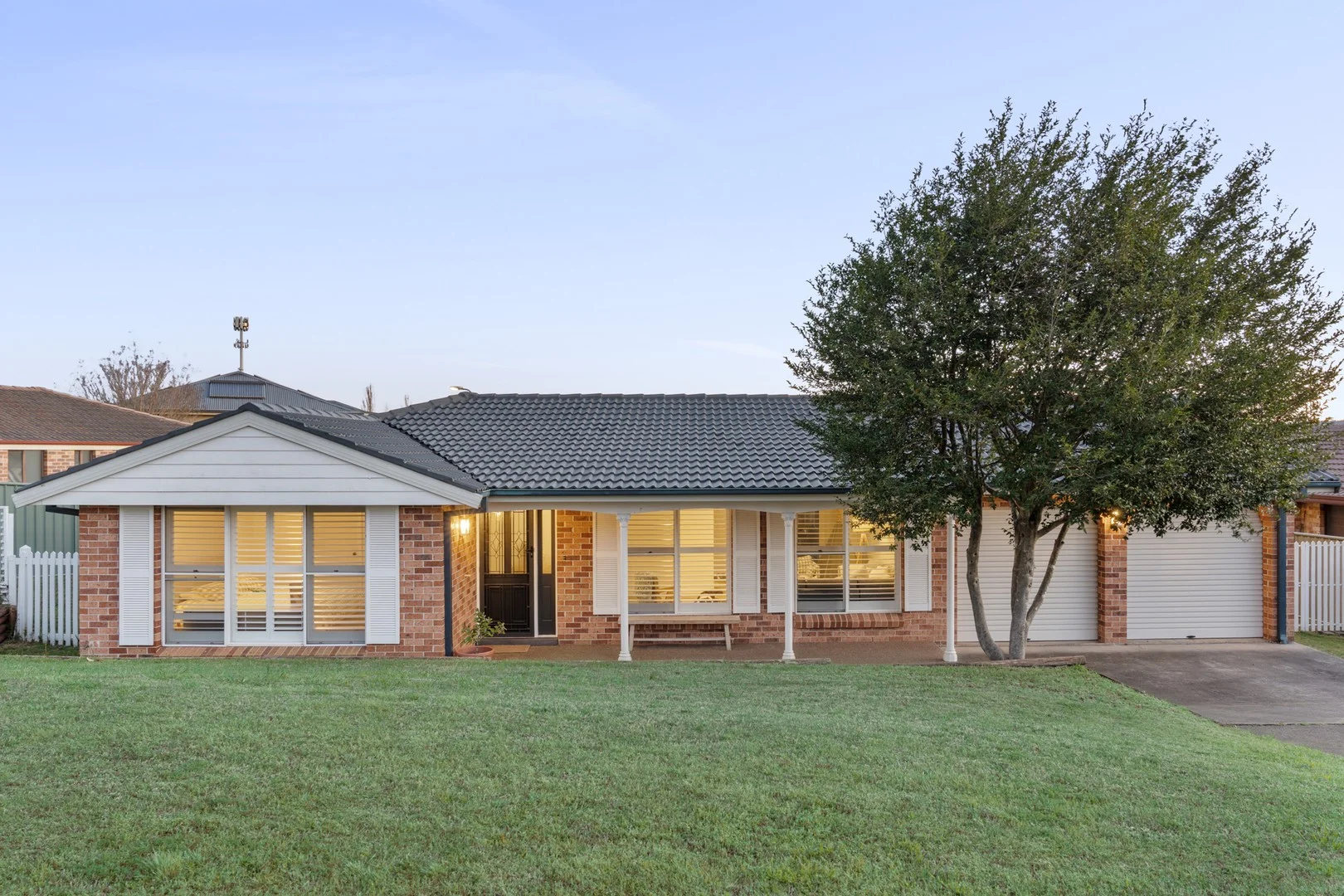 17 Hynes Place, Elderslie NSW 2570