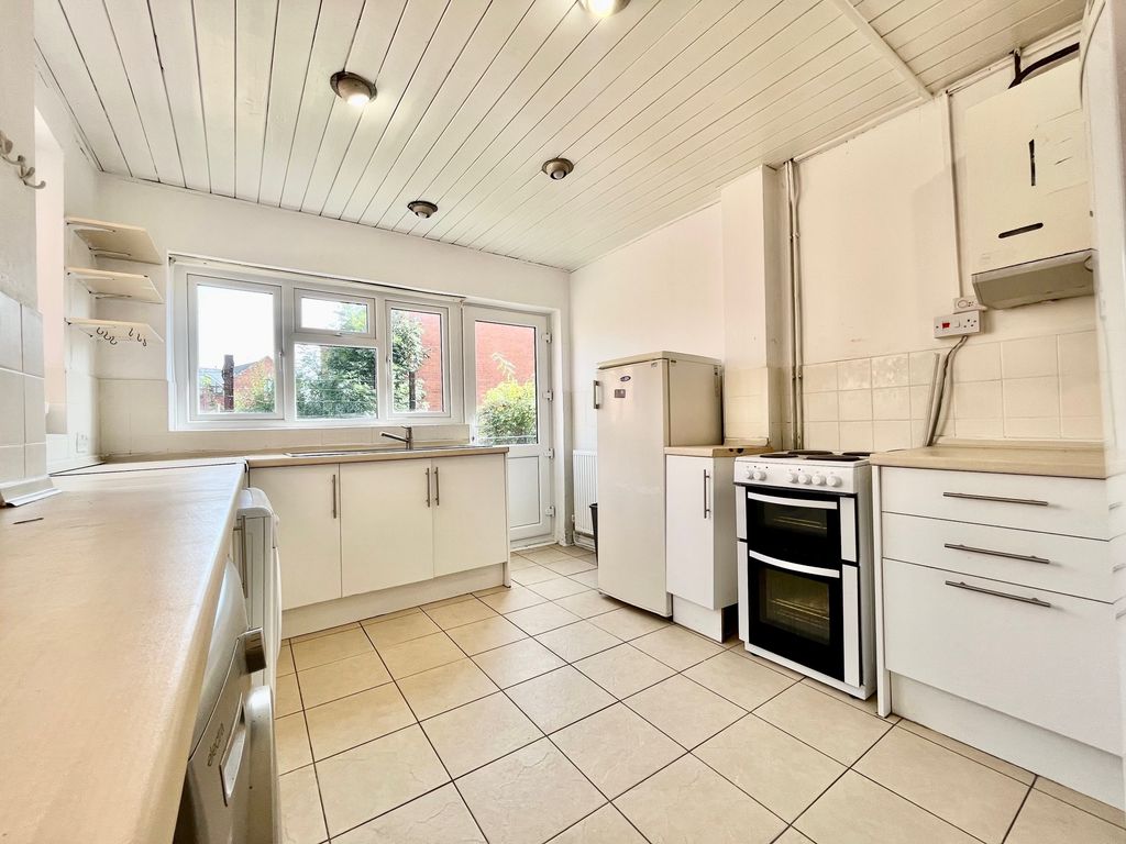 Additional image 2 of 6 bed terraced house to rentTachbrook Road, Leamington Spa CV31