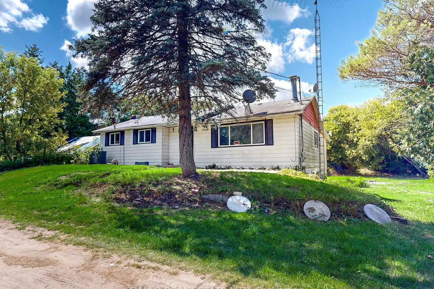 Additional image 14 of 16558 Highway 48