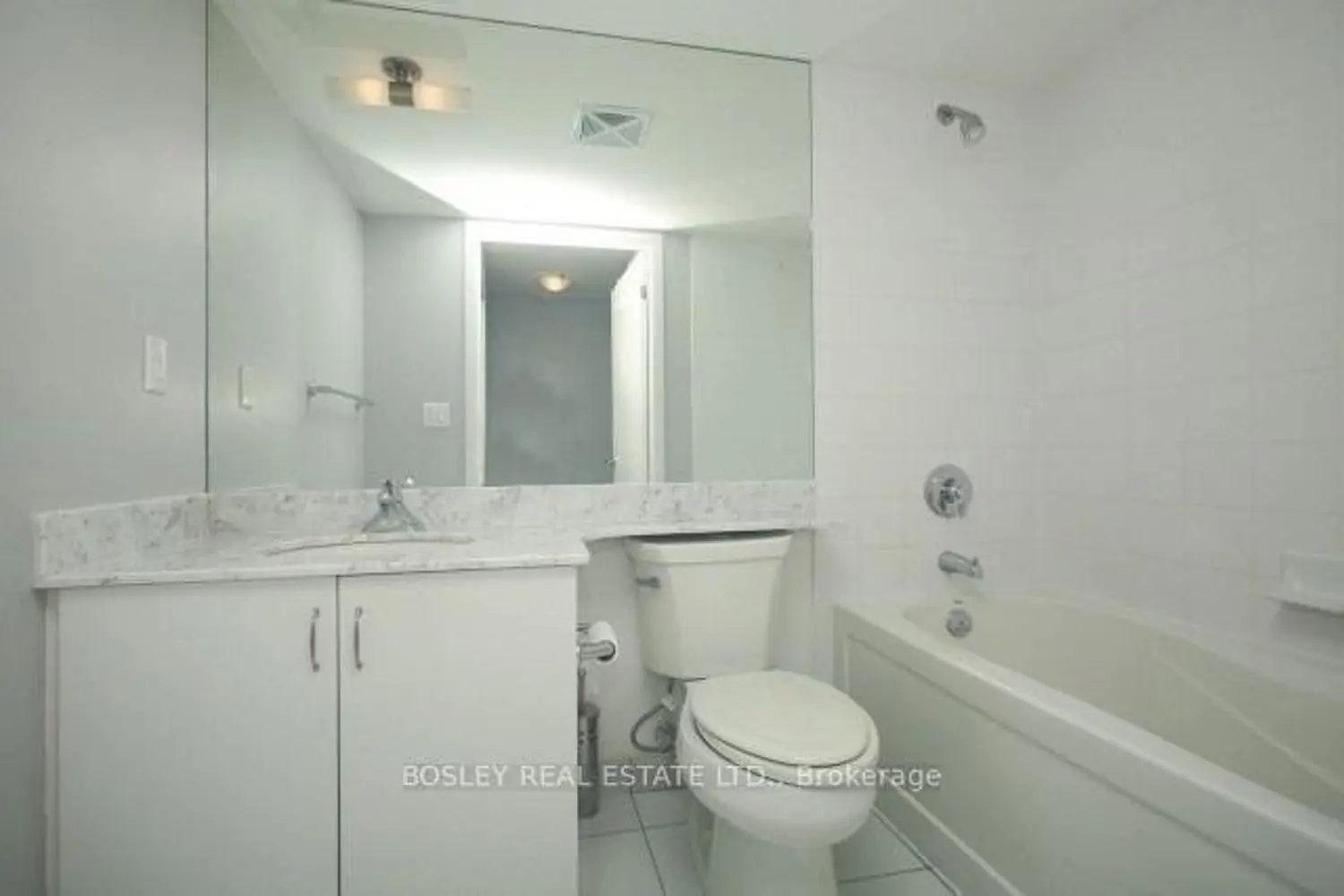 Additional image 12 of 209 Fort York Boulevard 468