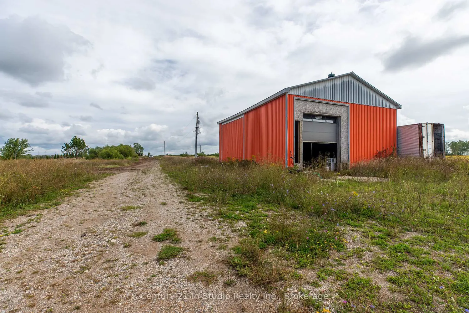Additional image 14 of 2231 Bruce Road 40