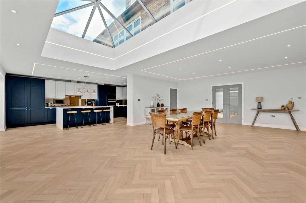 Additional image 9 of 5 bed detached house to rentThe Avenue, Ascot, Berkshire SL5
