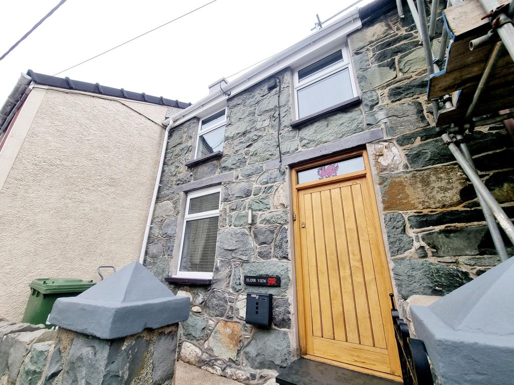 1 bed terraced house to rentCaernarfon LL55