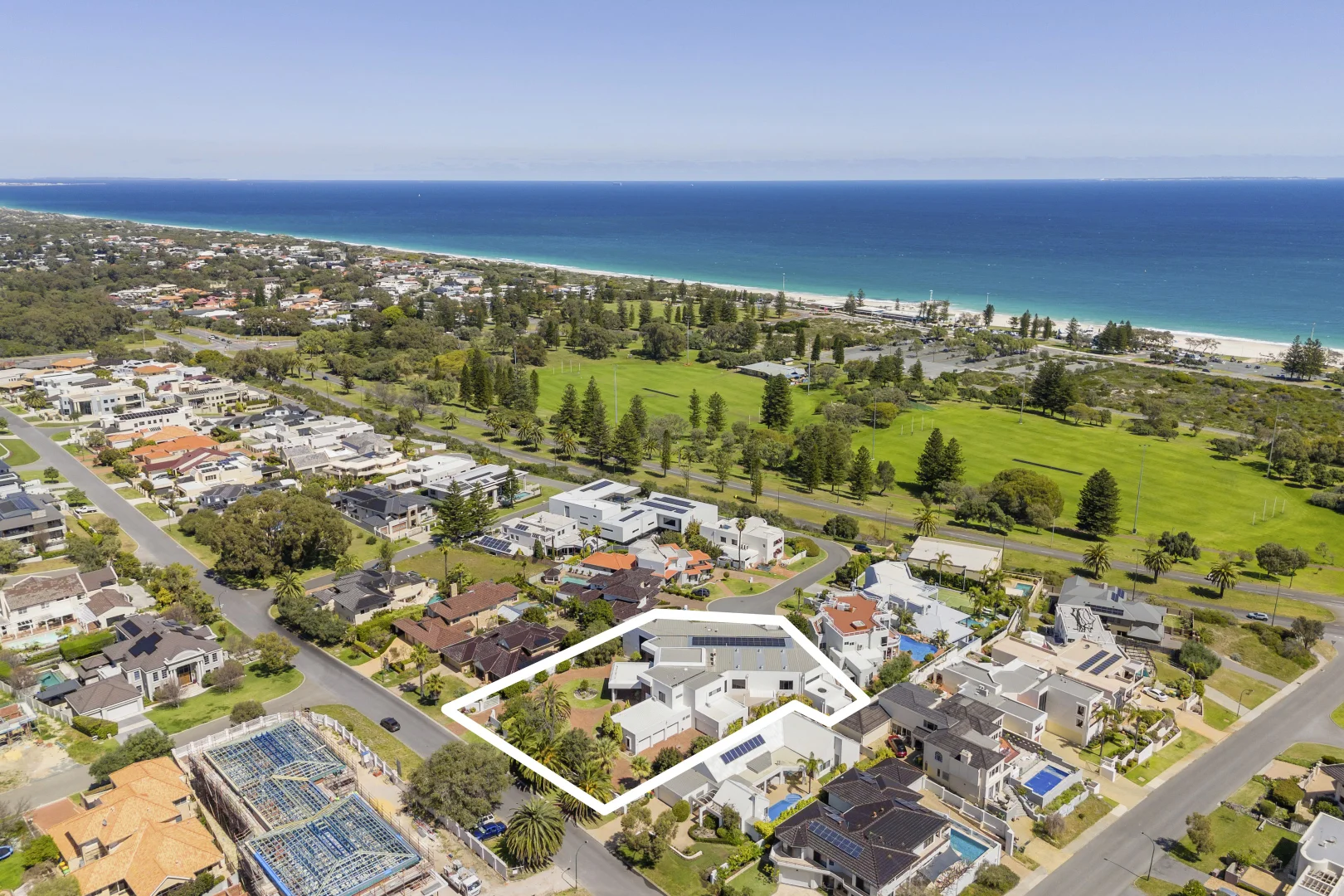 Additional image 29 of City Beach WA 6015