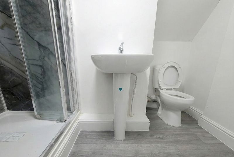 Additional image 3 of 9 bed property to rentUpper High Street, Wednesbury WS10