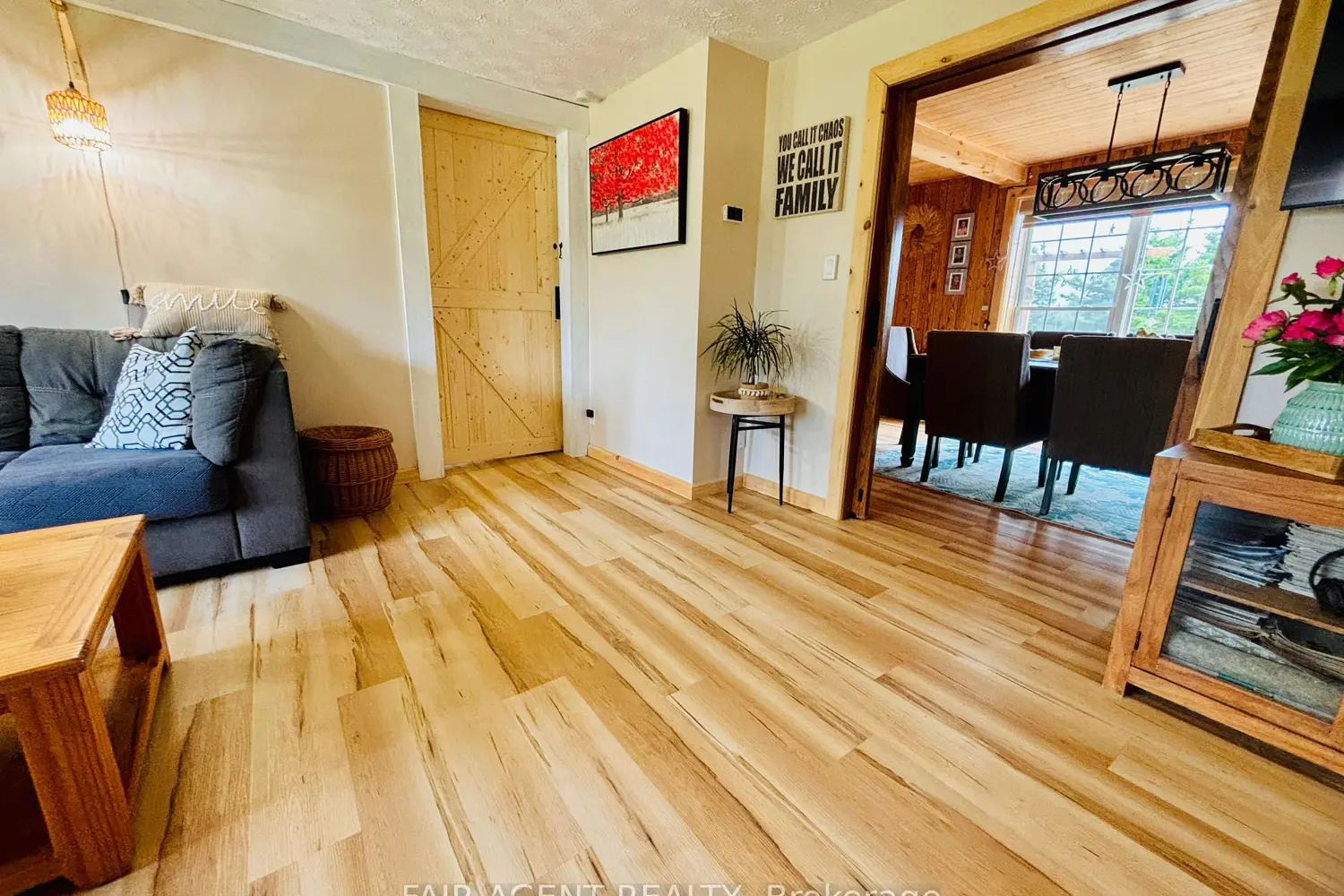 Additional image 3 of 79 Ste Marie Road