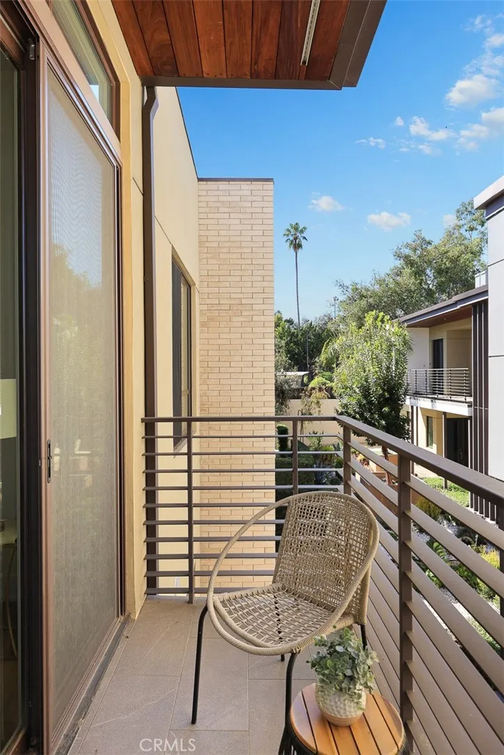 Additional image 47 of 125 Hurlbut St Unit 209, Pasadena, CA 91105