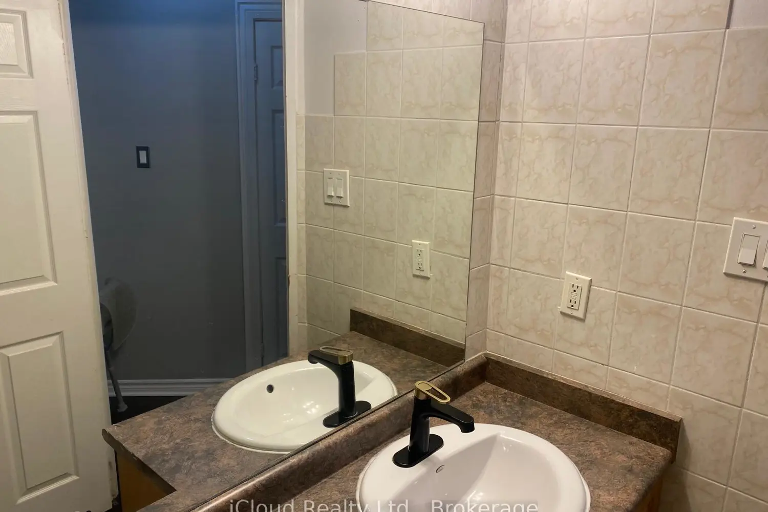 Additional image 14 of 3501 Glen Erin Drive 606