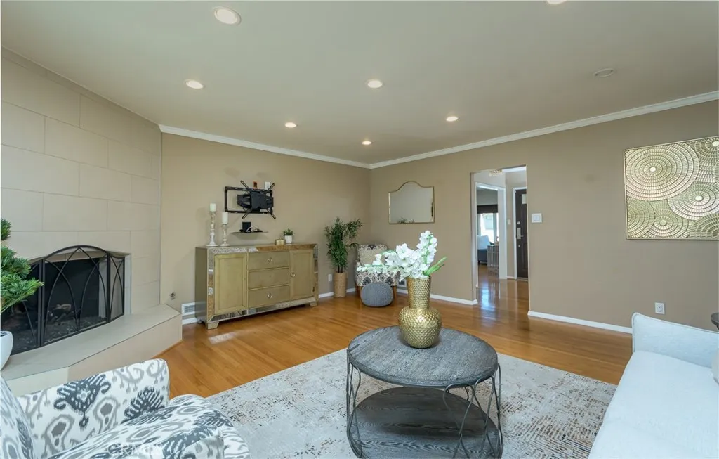 Additional image 27 of 306 Parkwood Drive, Glendale, CA 91202