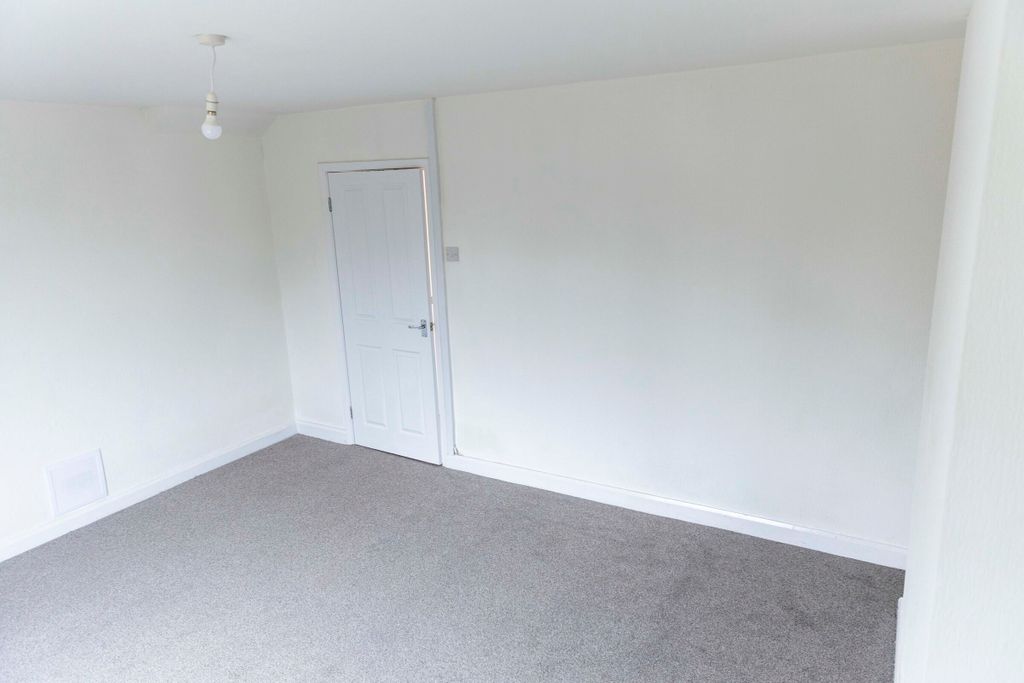 Additional image 10 of 3 bed semi-detached house to rentHarp Lane, Telford TF4