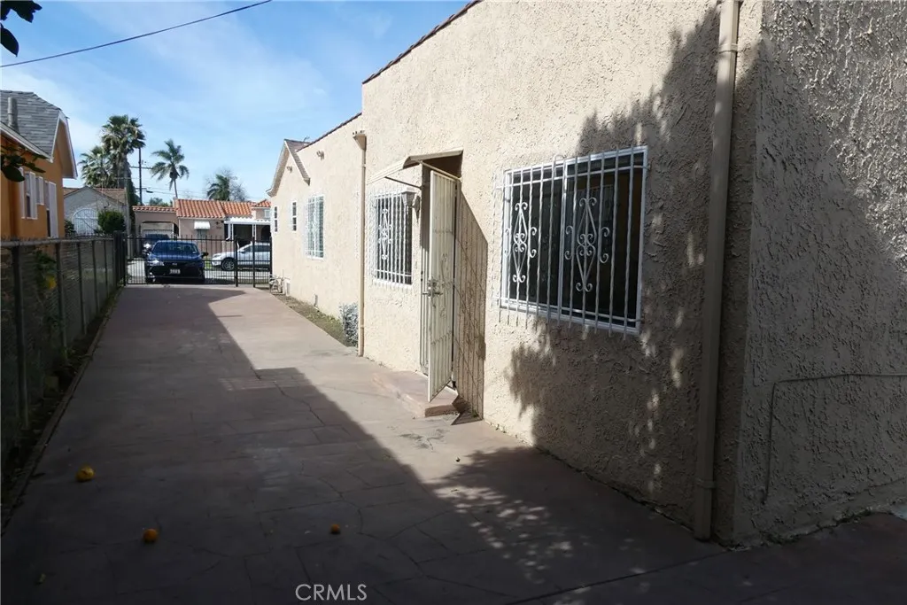 Additional image 28 of 7040 Arlington Ave, Los Angeles, CA 90043