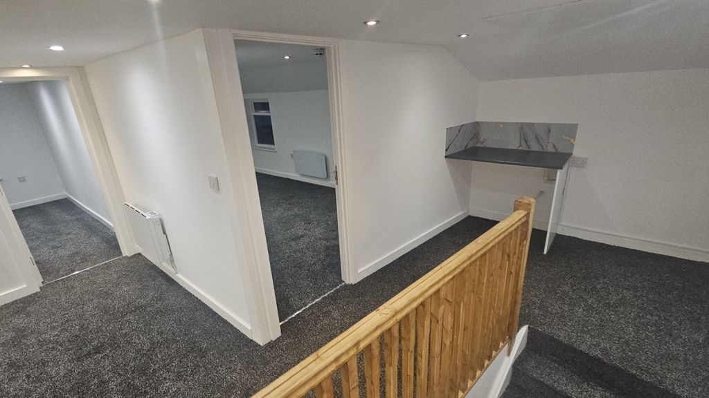 Additional image 7 of 2 bed flat to rentChapel Street, Luton LU1