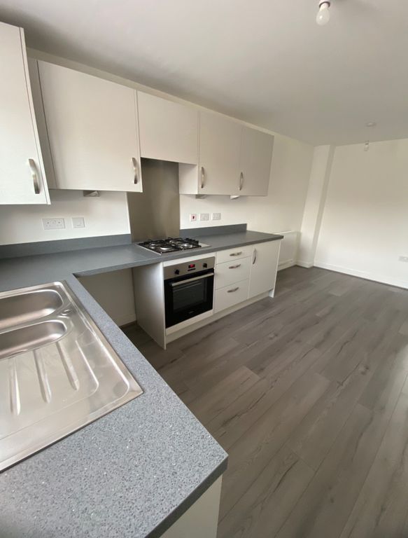 Additional image 2 of 4 bed town house to rentFfordd Darwin, Barry CF63