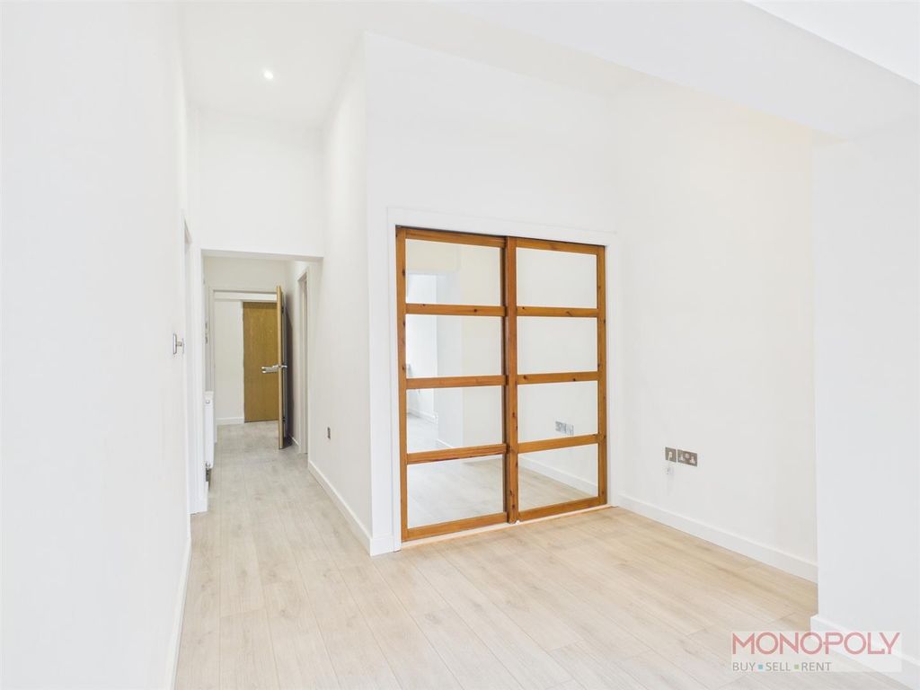 Additional image 10 of 2 bed flat to rentTuttle Street, Wrexham LL13