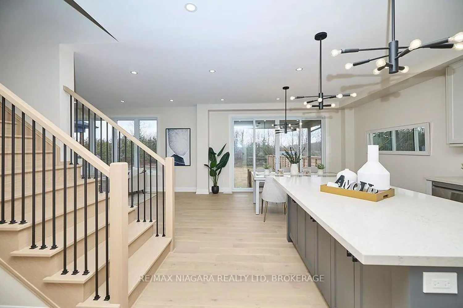 Additional image 4 of 4229 Manson Lane