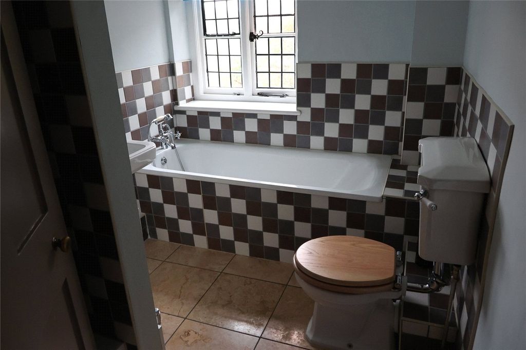 Additional image 21 of 11 bed detached house to rentGoring Heath, Reading RG8