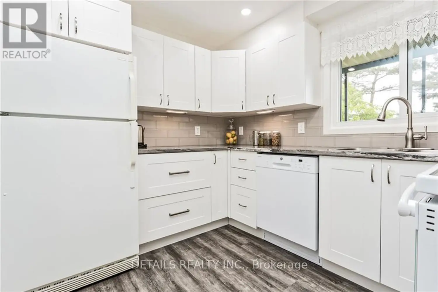 6376 Bilberry Drive 304 photo 4