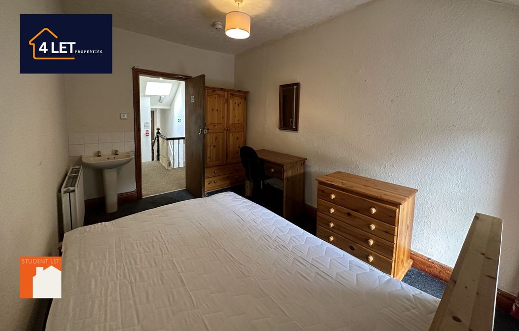 Additional image 8 of 3 bed flat to rentFlat 2, Cliff Terrace, Aberystwyth SY23