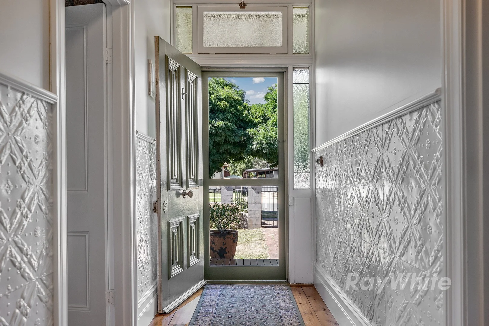 32-34 McKenzie Street, Rochester VIC 3561