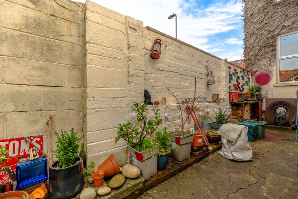 Additional image 11 of 3 bed terraced house to rentVictoria Road, Hanham BS15
