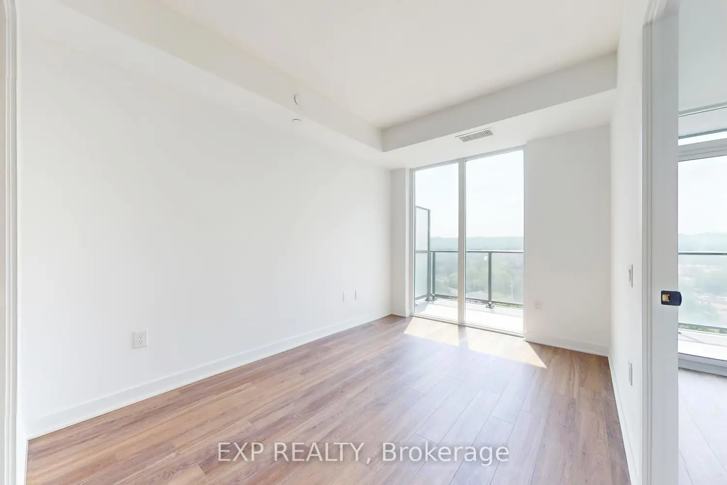 Additional image 6 of 2782 Barton Street 919