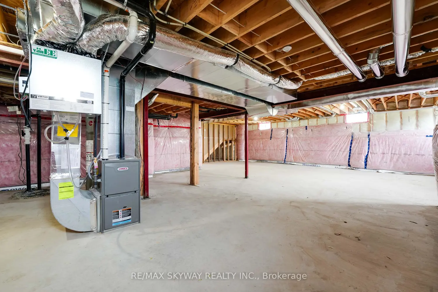 Additional image 12 of 76 Golf Links Drive