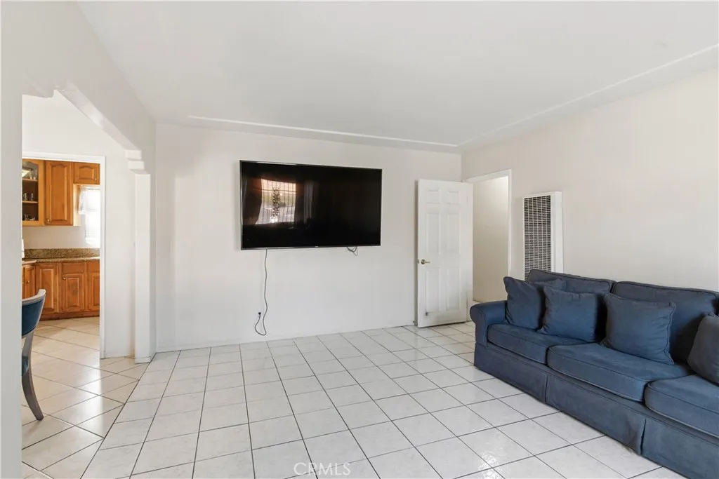 Additional image 41 of 10731 Wright Road, South Gate, CA 90280