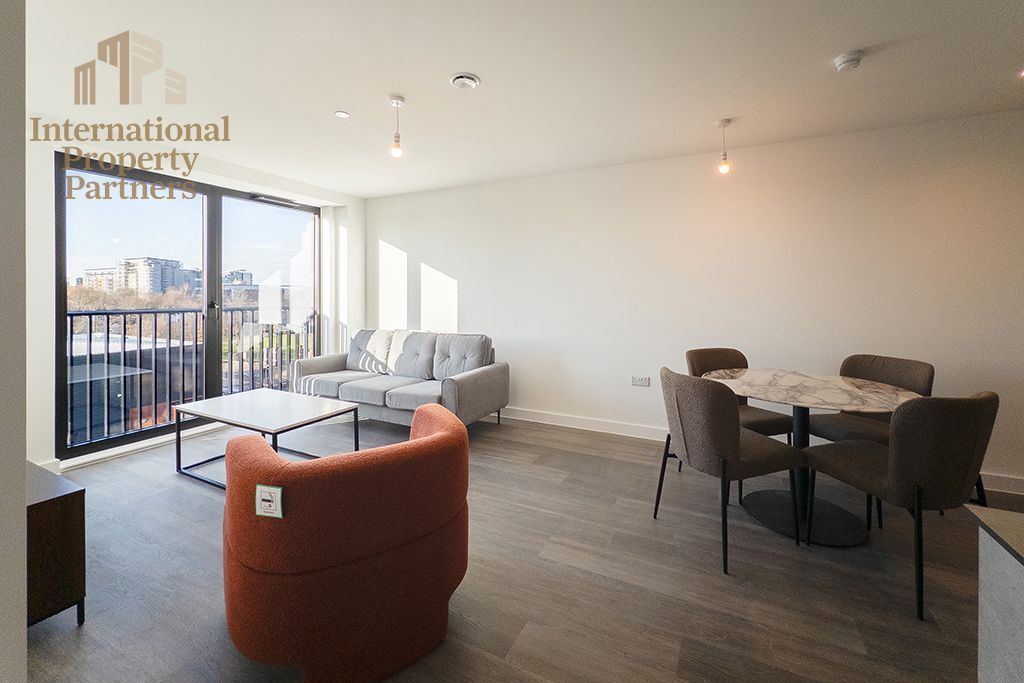 2 bed flat to rentBerkeley Square, Ordsall Lane, Salford M5