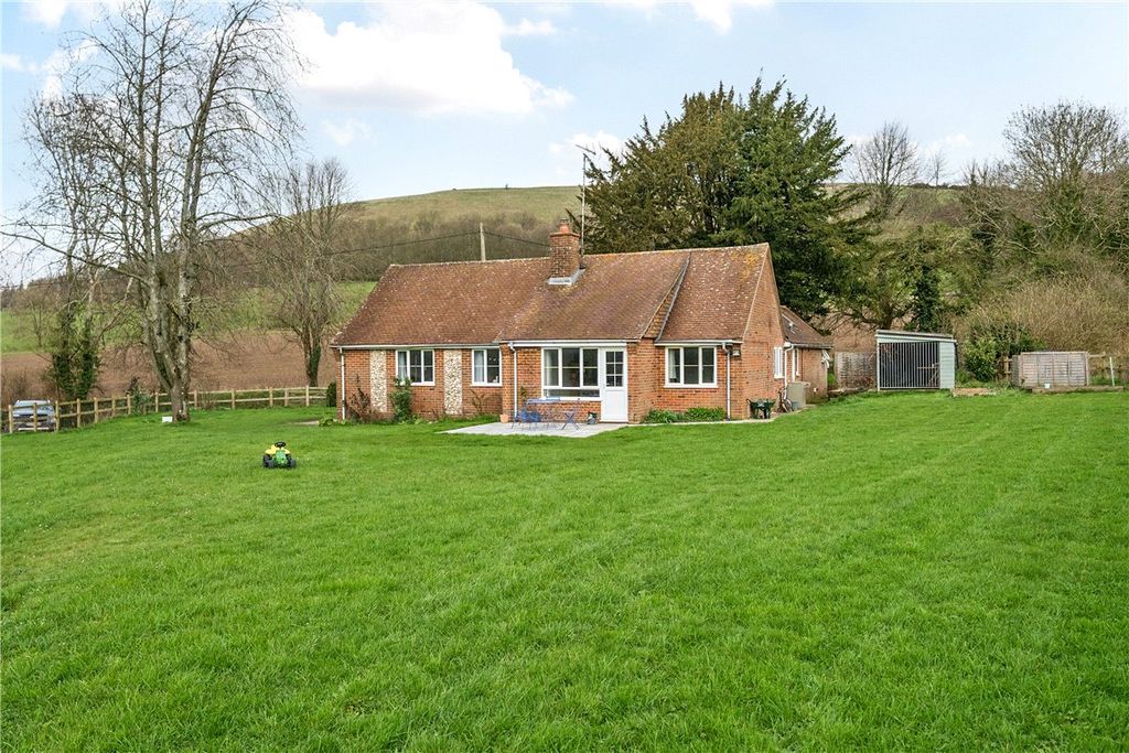 Additional image 14 of 3 bed bungalow to rentCombe, Hungerford, Berkshire RG17