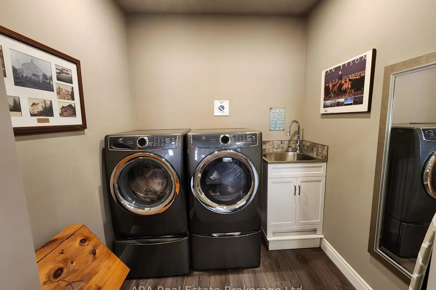 Additional image 9 of 410 Ridge Road 32