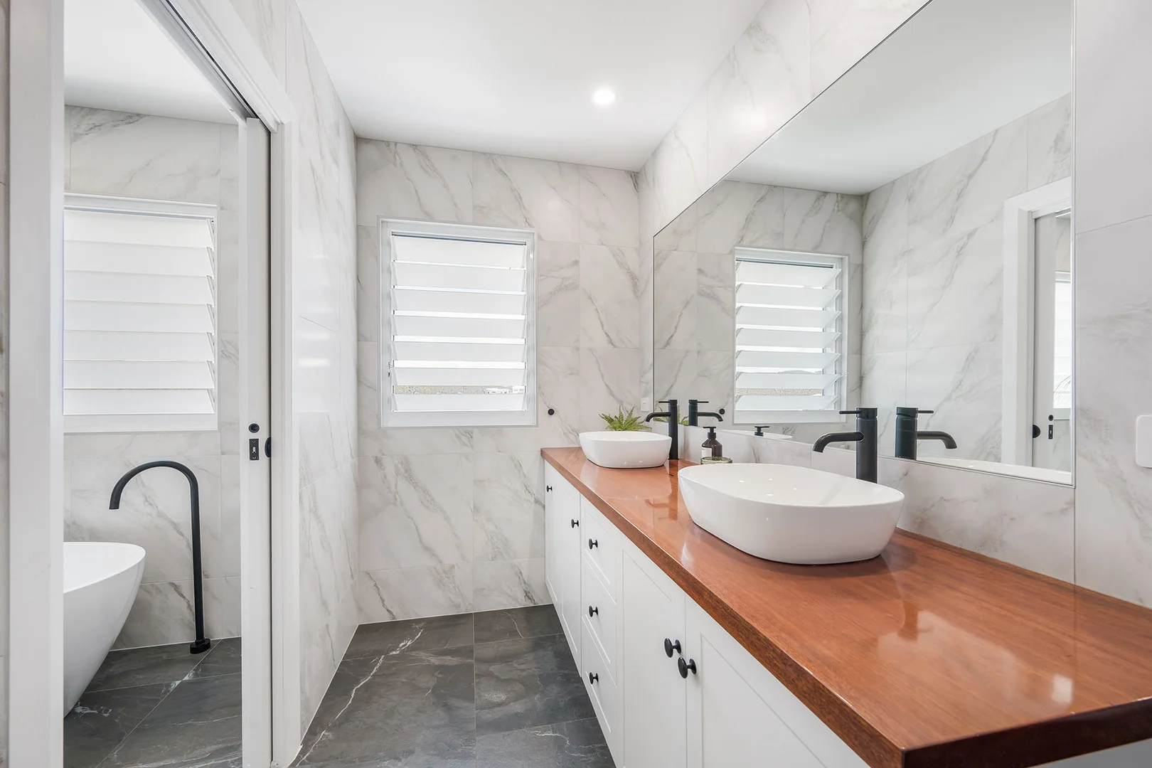 Additional image 18 of 25 Marine Parade, Lake Cathie NSW 2445