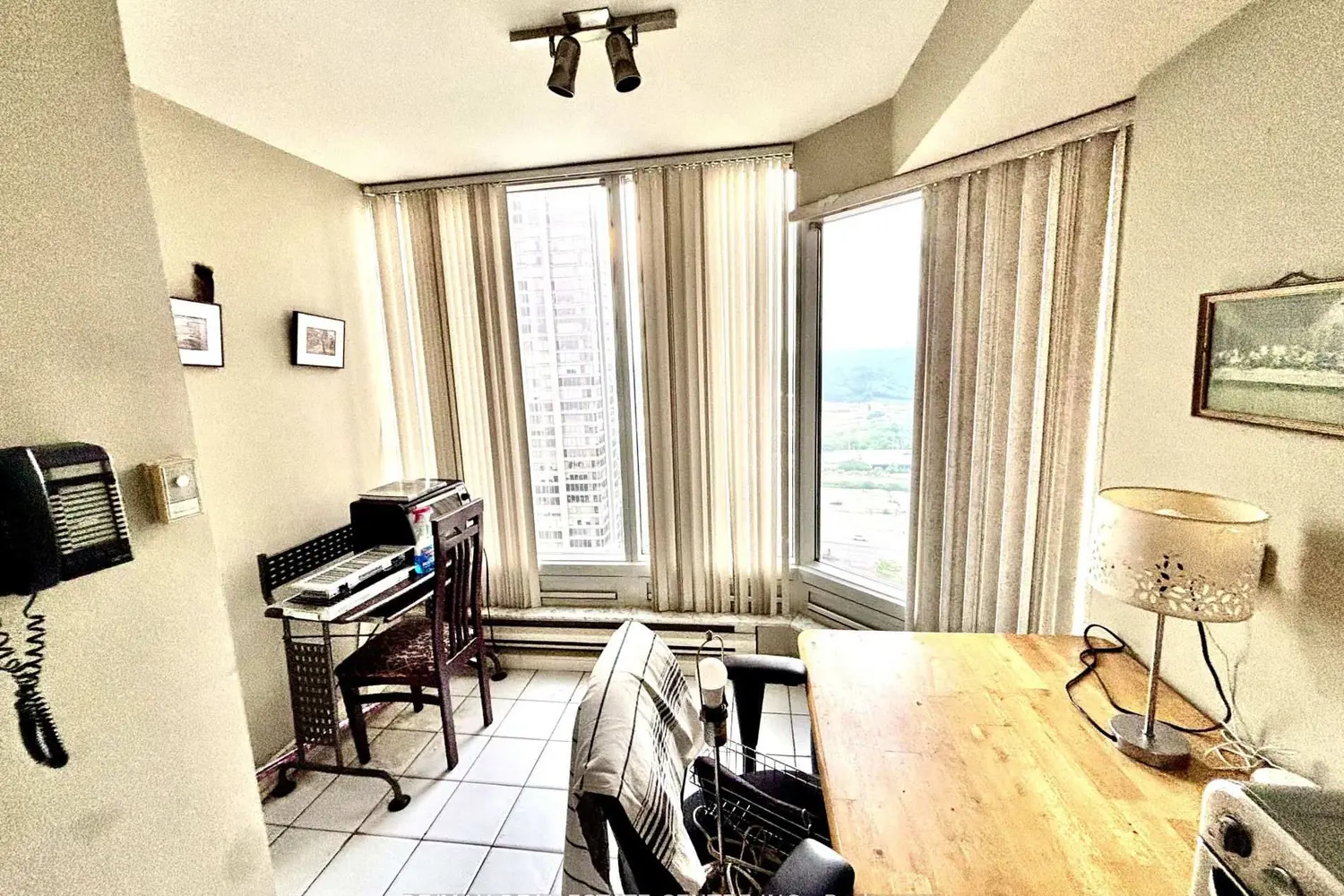 Additional image 13 of 1 Palace Pier Court 2407