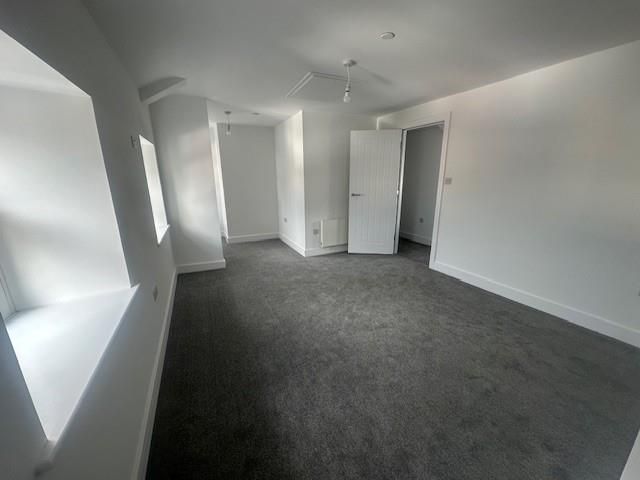 Additional image 7 of 1 bed flat to rentMarket Street, Pontypool NP4