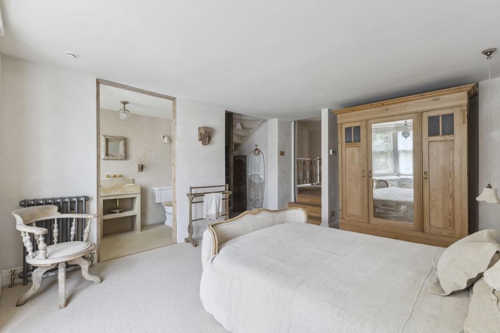 Additional image 9 of 4 bed terraced house to rentLodge Court, The Street, Shoreham-By-Sea BN43