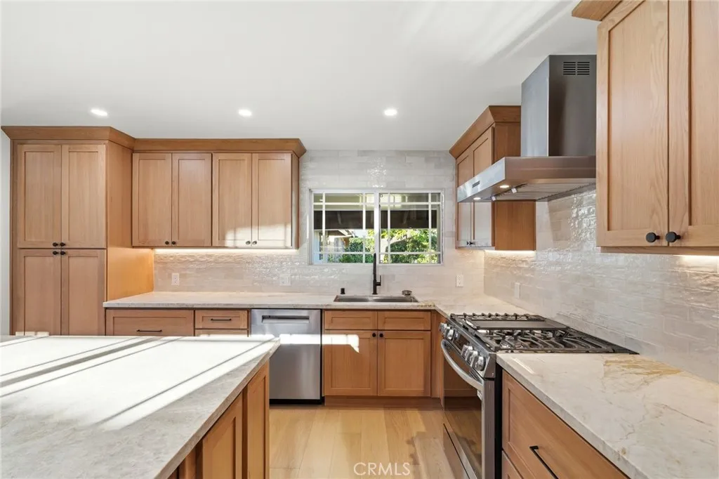 Additional image 9 of 18912 Halsted Street, Northridge, CA 91324