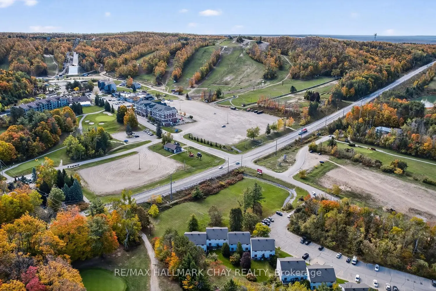 Additional image 11 of 1102 Horseshoe Valley Road 312