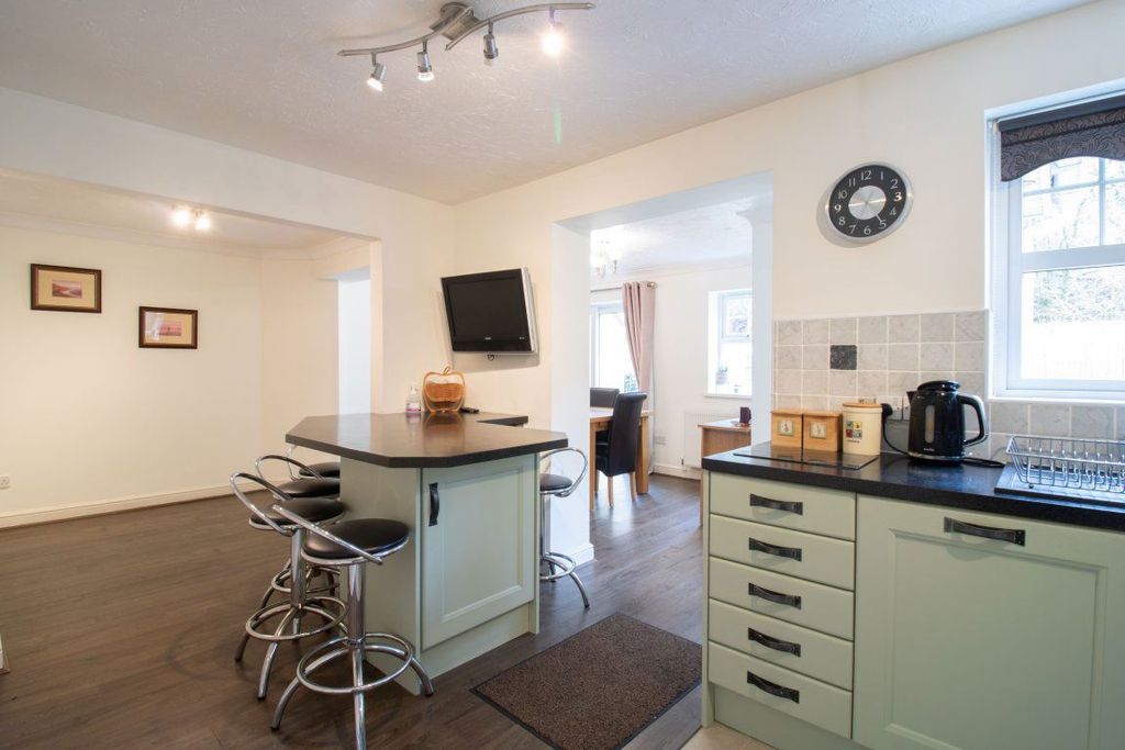 Additional image 25 of 4 bed property to rent14 Coed Gelli Park, Cwmgelli, Blackwood NP12