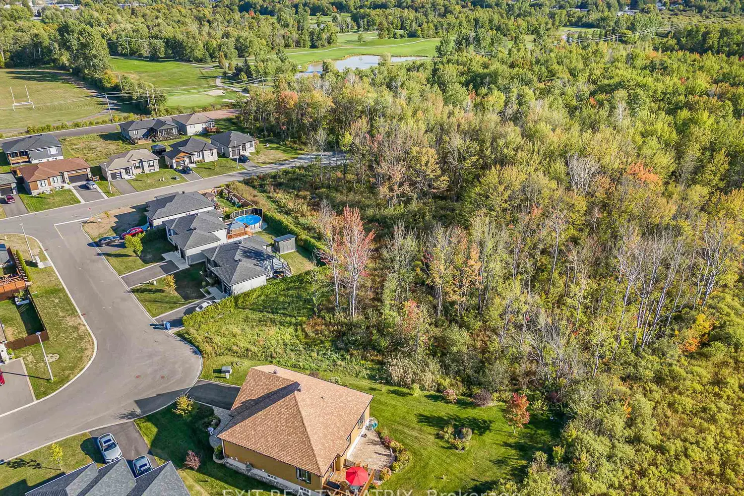 Additional image 6 of 740 Roxane Crescent