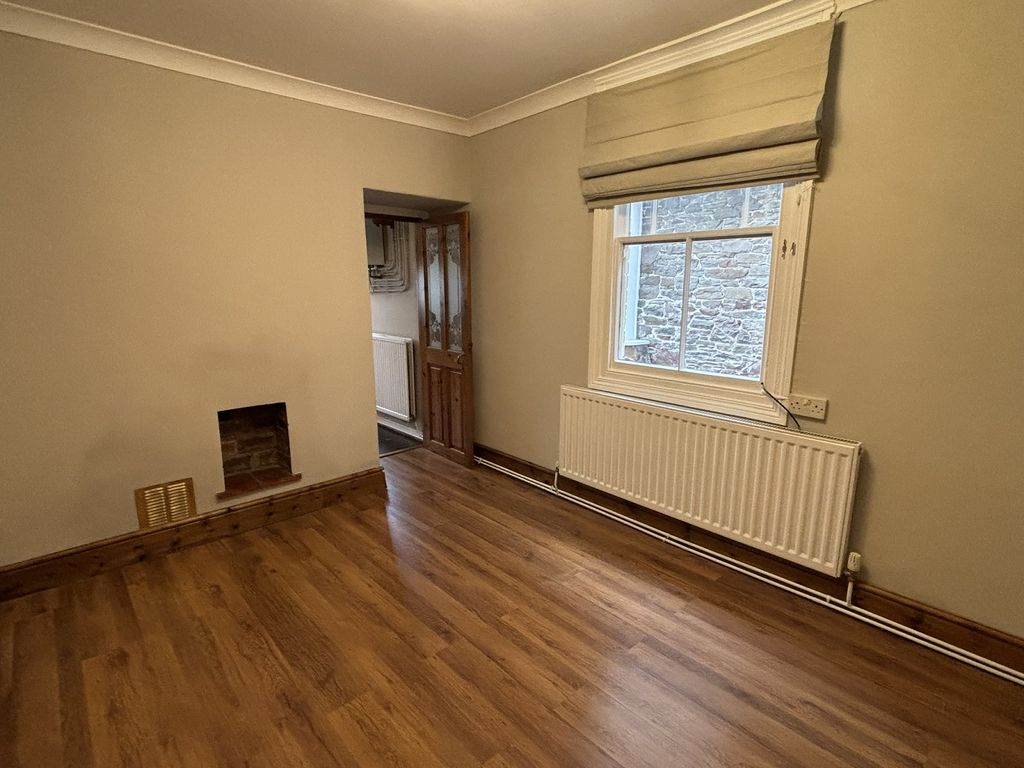 Additional image 7 of 4 bed property to rentNew Road, Llandovery, Carmarthenshire. SA20