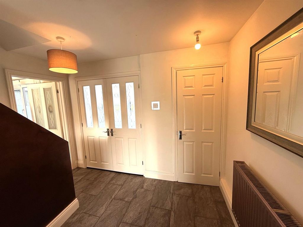 Additional image 6 of 3 bed property to rentPoplar Road, Croesyceiliog, Cwmbran NP44