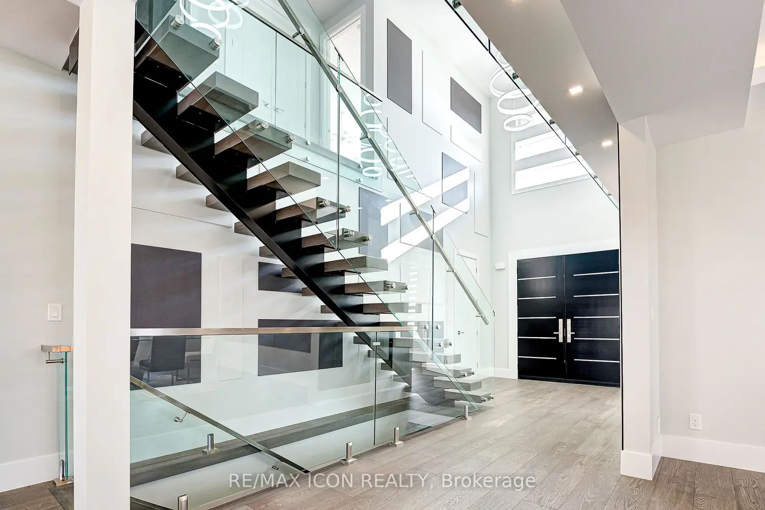 Additional image 5 of 685 Meadowsweet Avenue