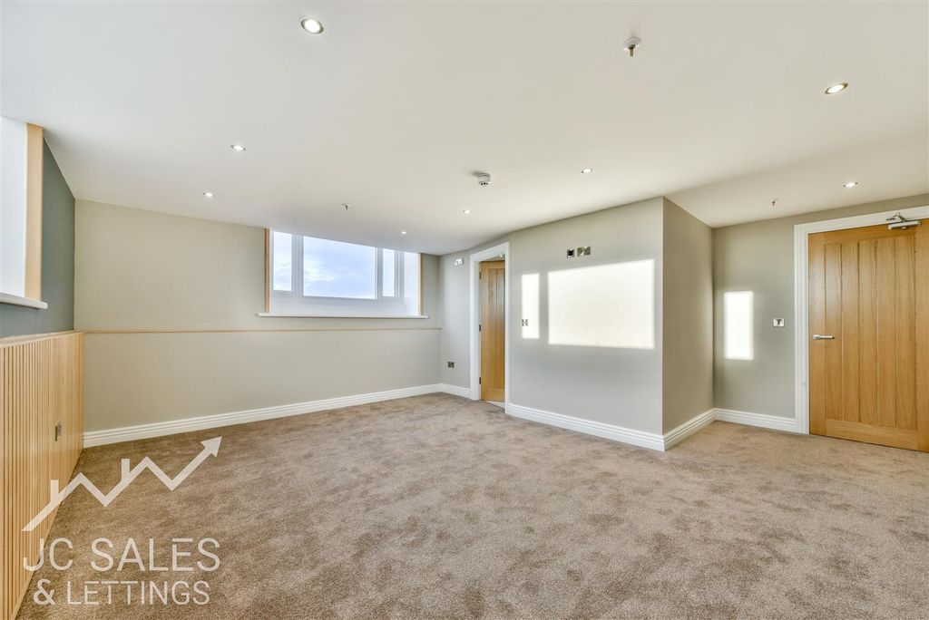 Additional image 10 of 2 bed flat to rentRiber Road, Riber, Matlock DE4