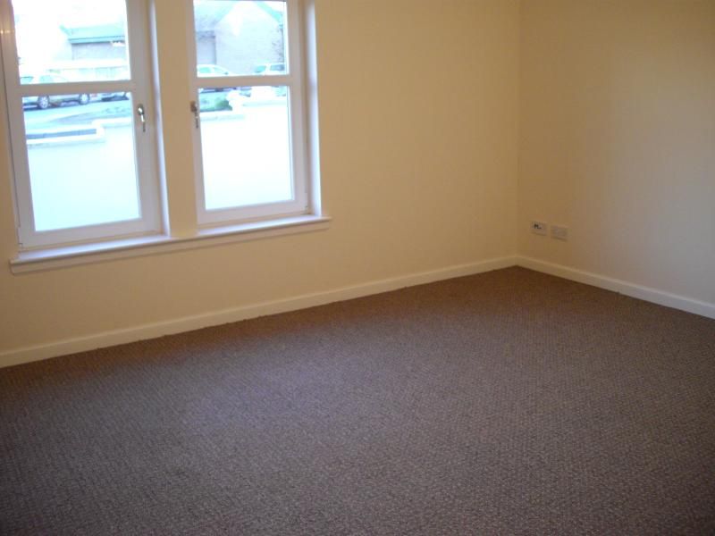 Additional image 3 of 2 bed flat to rentPortland Place, Lanark ML11