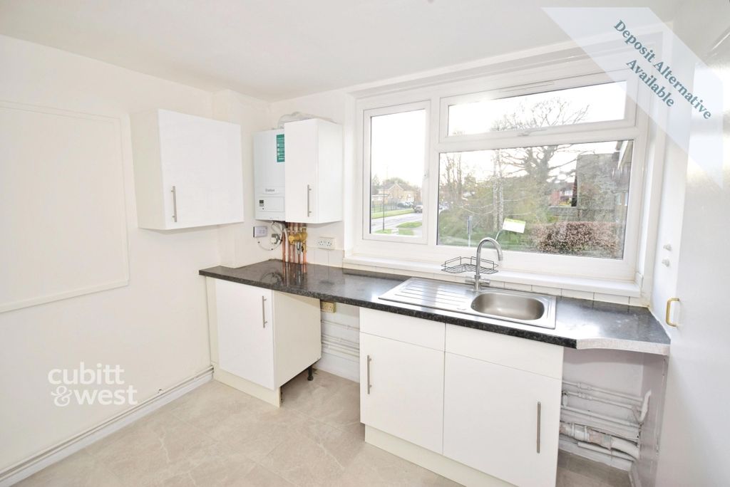 Additional image 6 of 3 bed flat to rentGales Drive, Crawley RH10