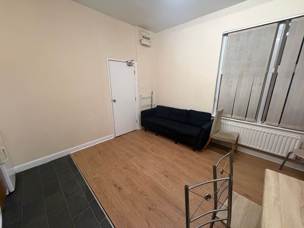 Additional image 4 of 6 bed shared accommodation to rentLondon Road, Sheffield S2