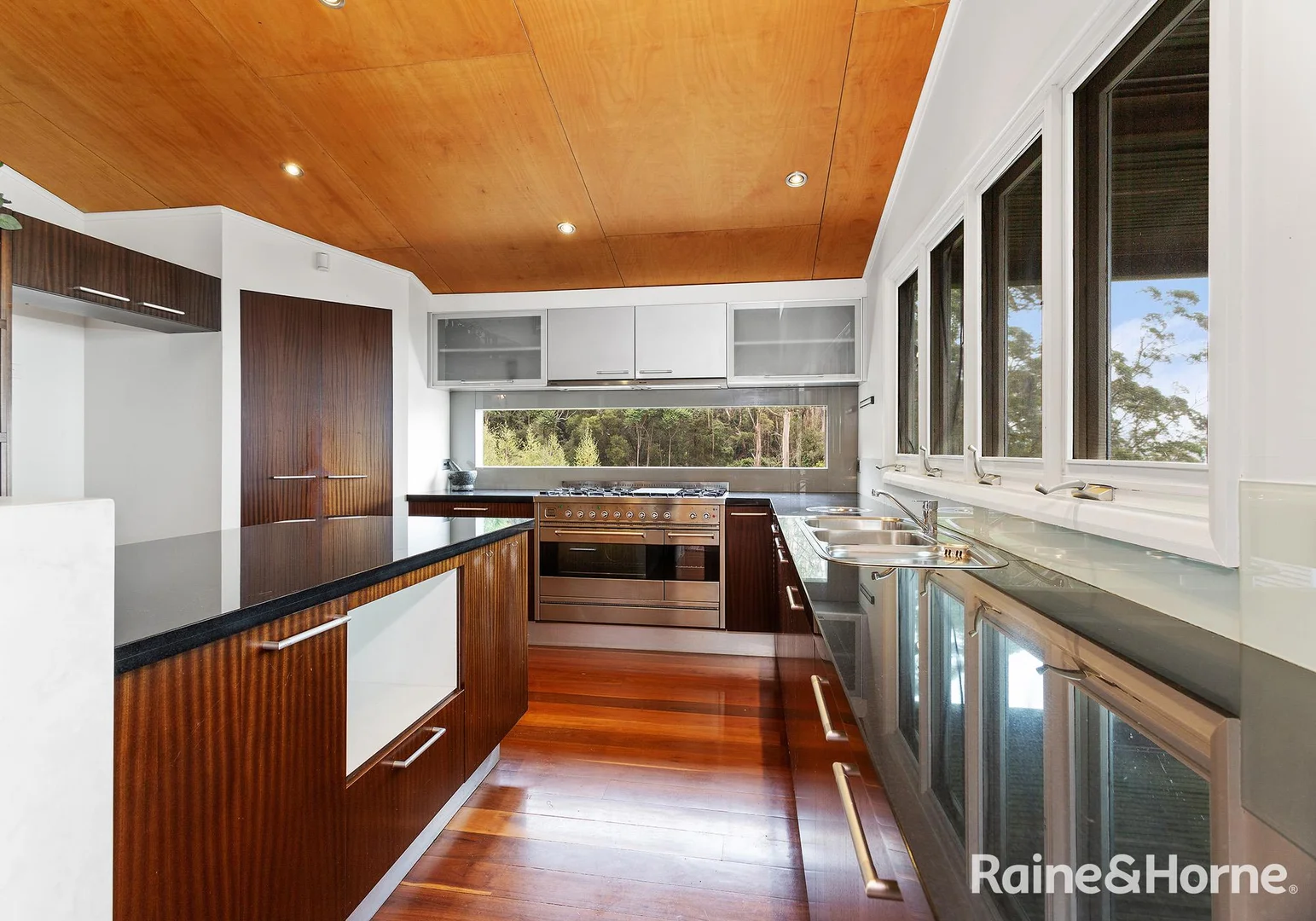 Additional image 9 of 45 Tourist Road, Beaumont NSW 2577