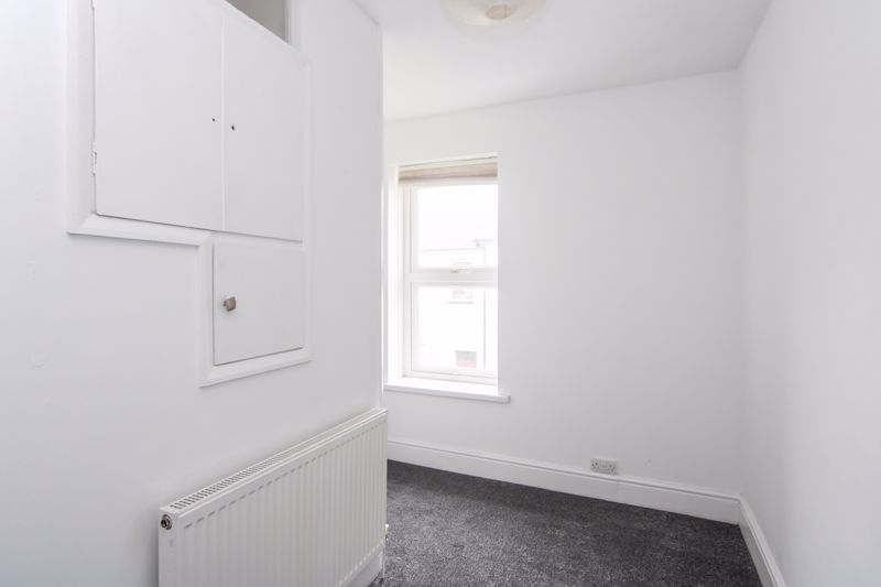 Additional image 6 of 3 bed flat to rentGlebe Street, Penarth CF64
